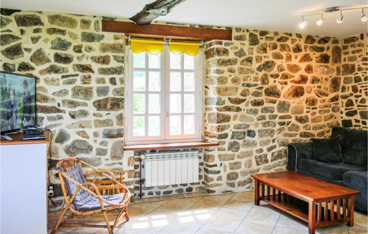 Gorgeous Apartment In Ponts With Wifi Exterior photo